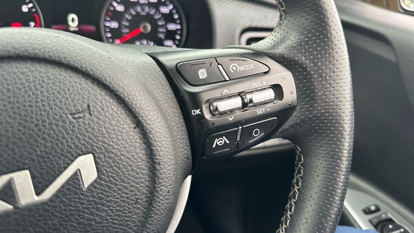Used Kia Stonic 2022 for sale - 76263707: Photo 39