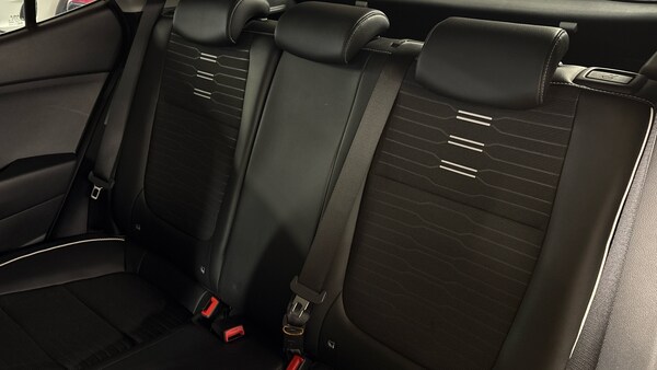 Used Kia Stonic 2022 for sale - 76263707: Photo 81