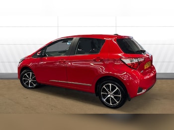 Used Toyota Yaris 2018 for sale - 79239746: Photo