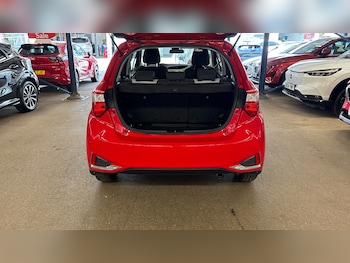 Used Toyota Yaris 2018 for sale - 79239746: Photo