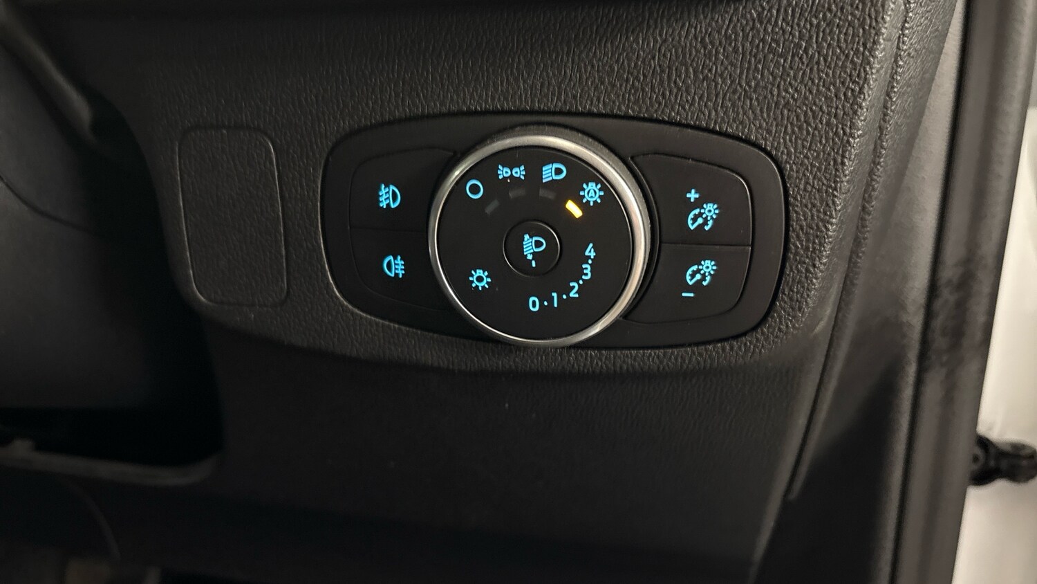 Used Ford Focus 2020 for sale - 76627888: Photo 26