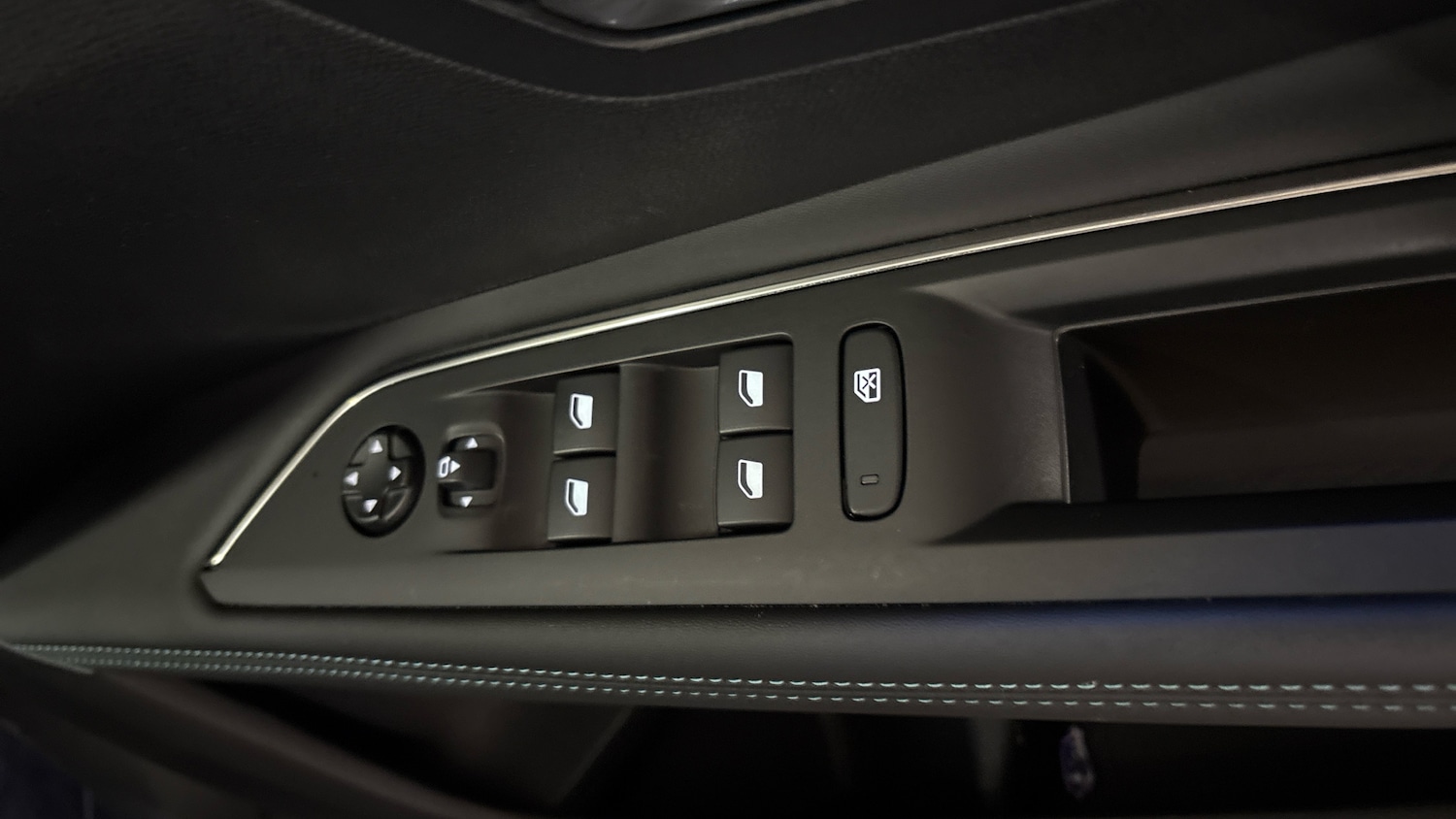 Used Peugeot 3008 2022 for sale - 77234412: Photo 23