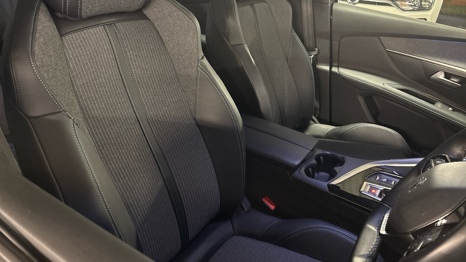 Used Peugeot 3008 2022 for sale - 77234412: Photo 80