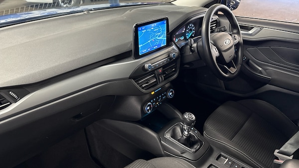 Used Ford Focus 2022 for sale - 76232221: Photo 9
