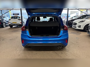 Used Ford Focus 2023 for sale - 76383064: Photo