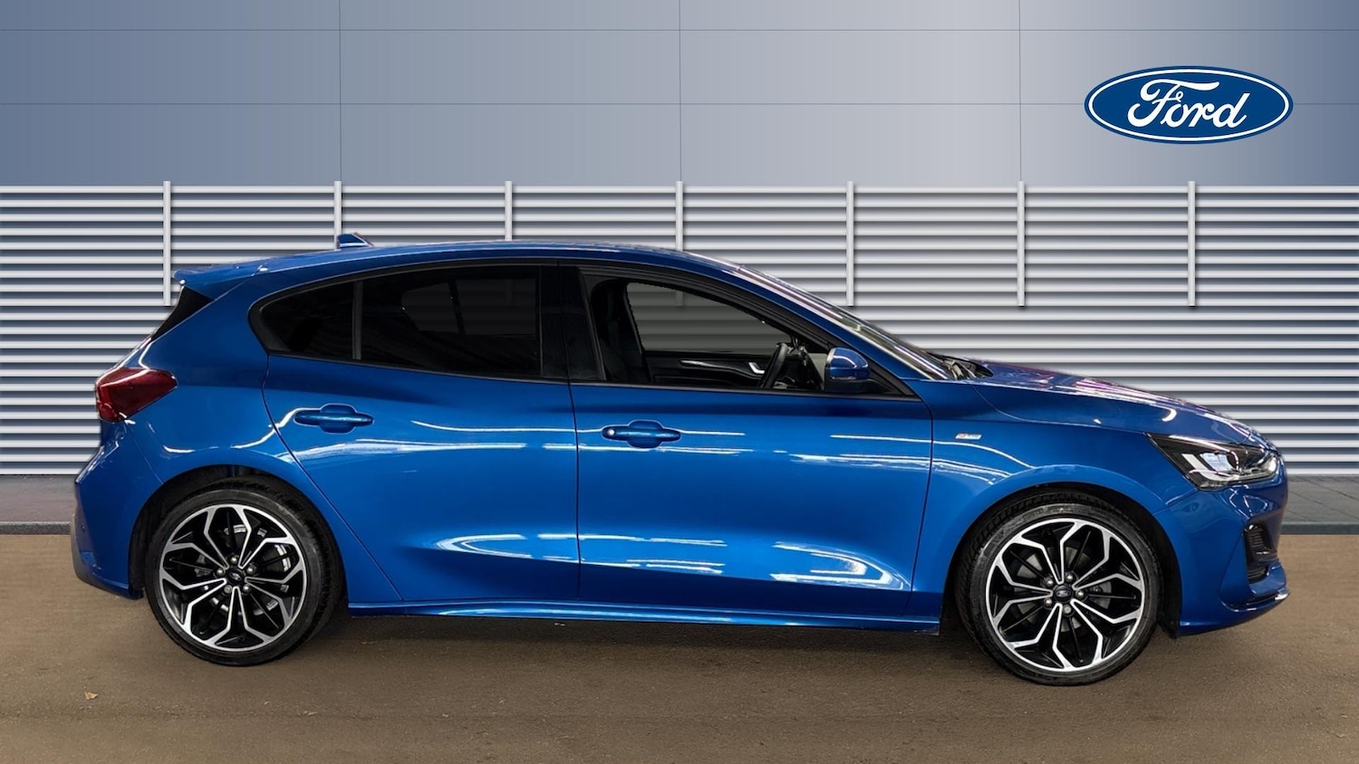 Used Ford Focus 2023 for sale - 76383064: Photo 5