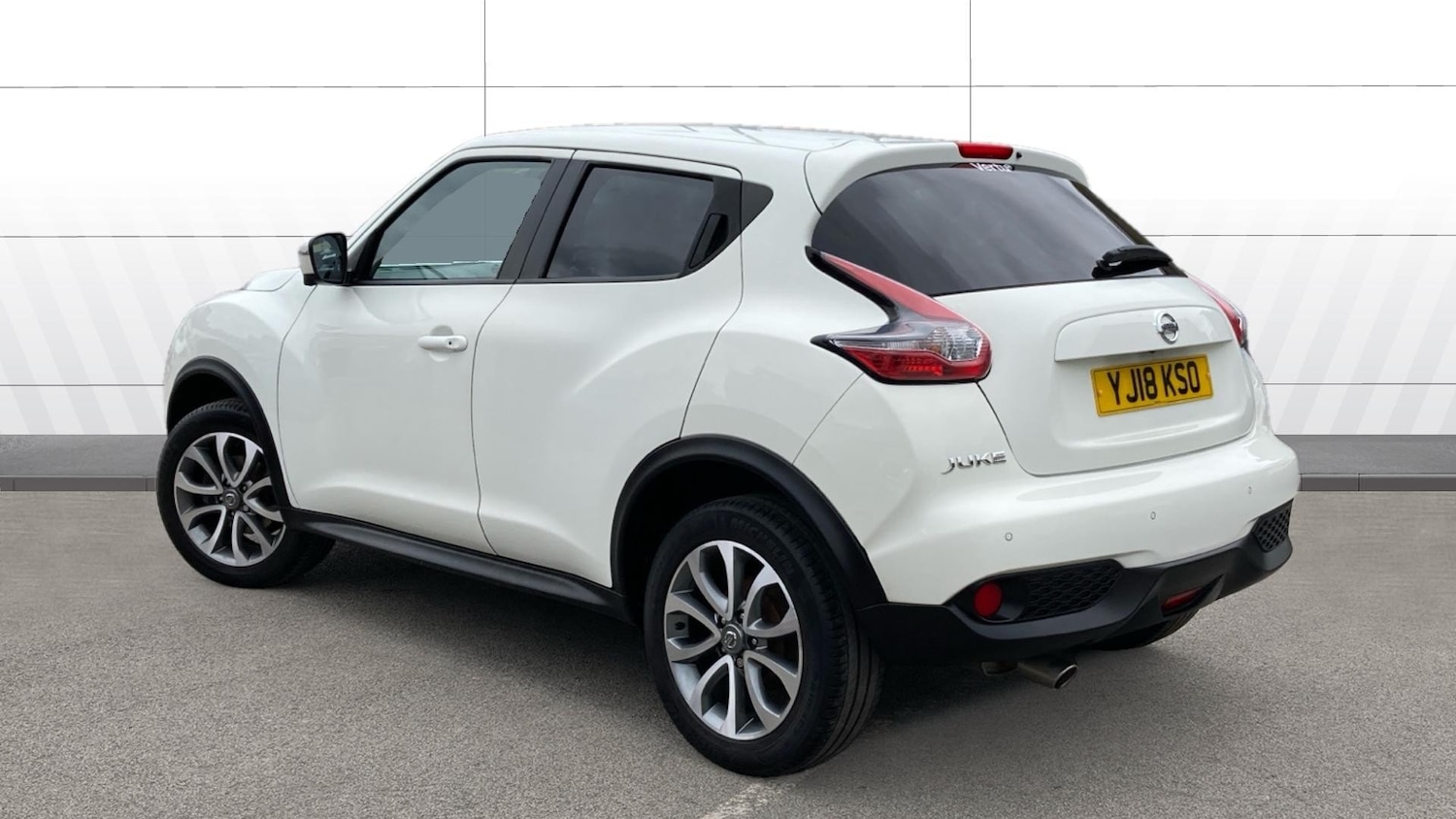 Used Nissan Juke 2018 for sale - 76354954: Photo 2