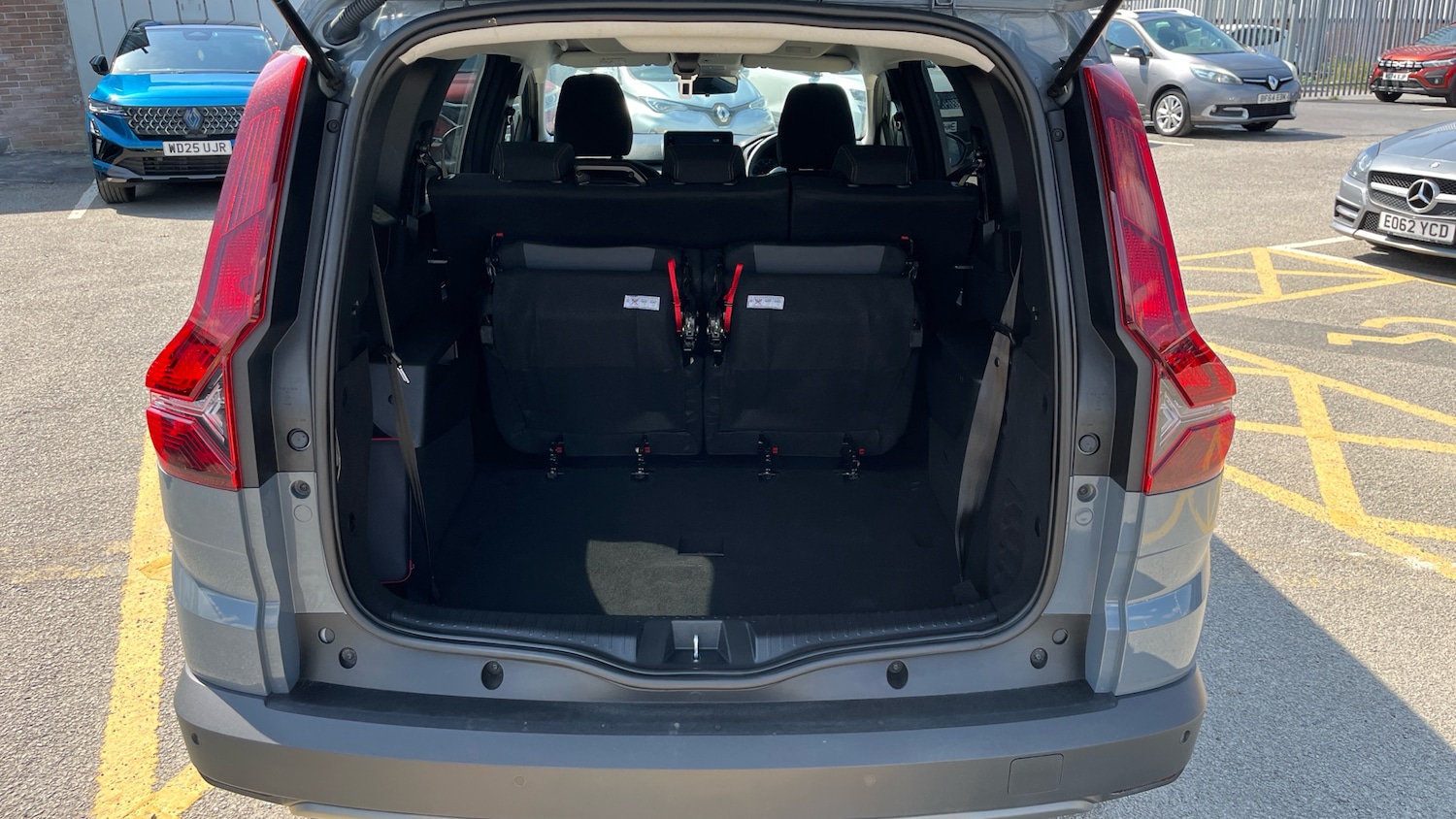 Used Dacia Jogger 2024 for sale - 76396829: Photo 4