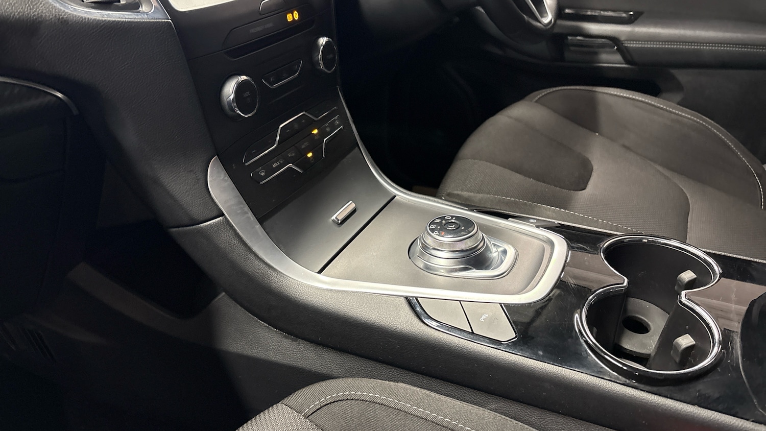 Used Ford S-Max 2023 for sale - 76413229: Photo 13