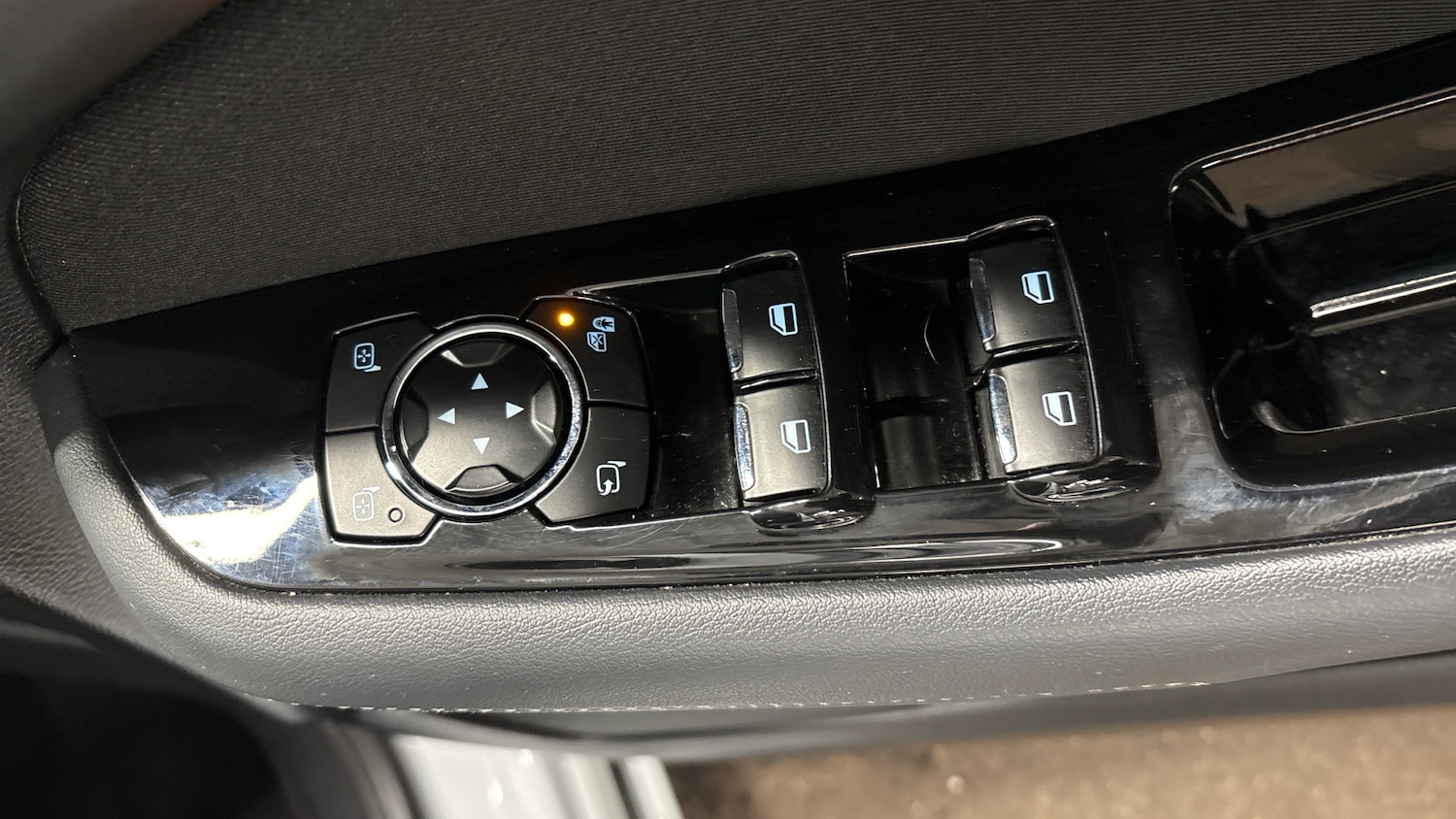 Used Ford S-Max 2023 for sale - 76413229: Photo 22