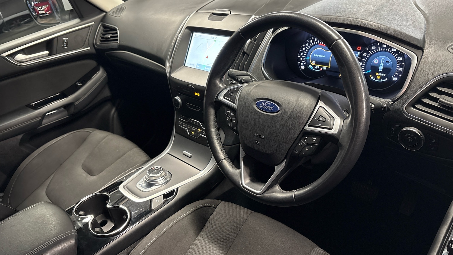 Used Ford S-Max 2023 for sale - 76413229: Photo 25