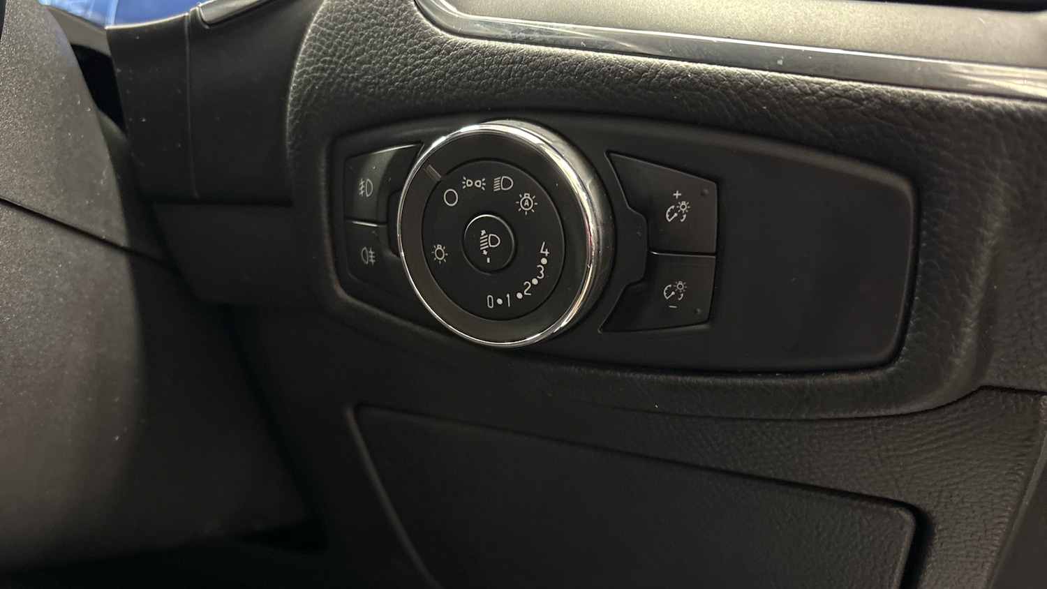 Used Ford S-Max 2023 for sale - 76413229: Photo 26