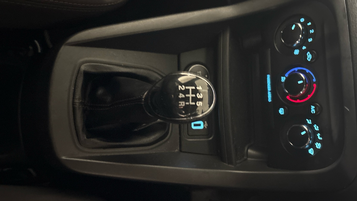 Used Ford Ka+ 2019 for sale - 77234411: Photo 41