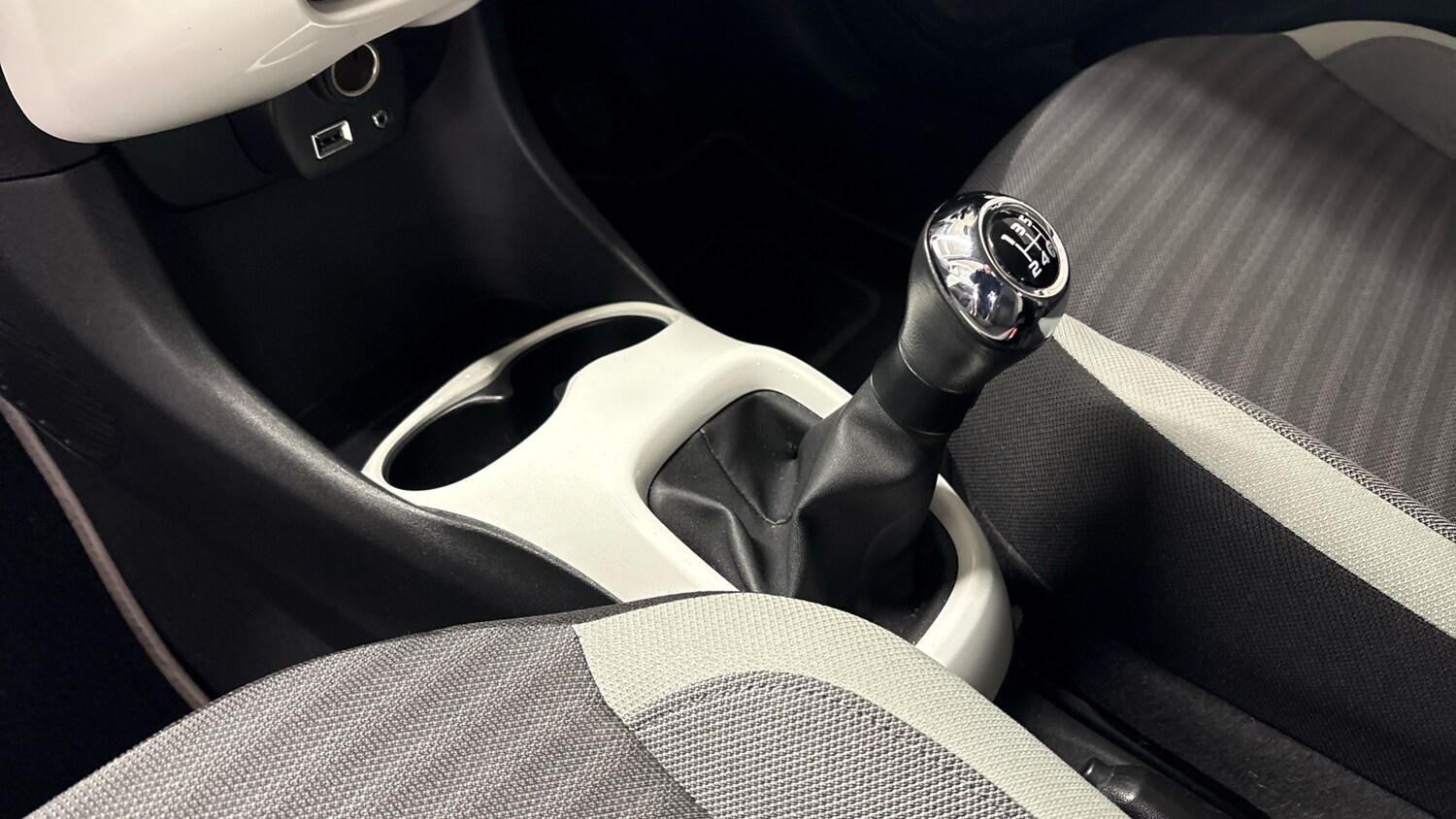 Used Toyota AYGO 2019 for sale - 78038534: Photo 13