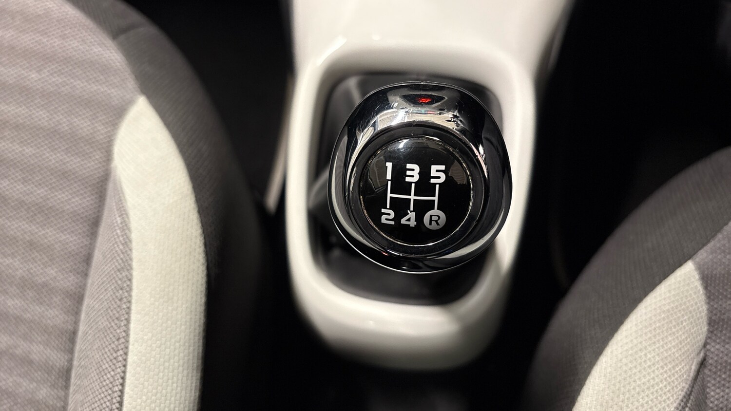 Used Toyota AYGO 2019 for sale - 78038534: Photo 40