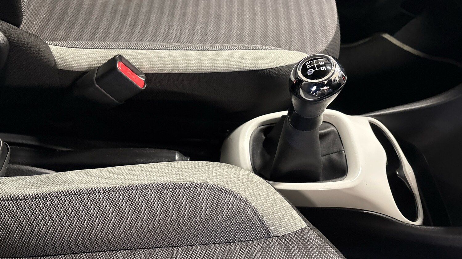 Used Toyota AYGO 2019 for sale - 78038534: Photo 43