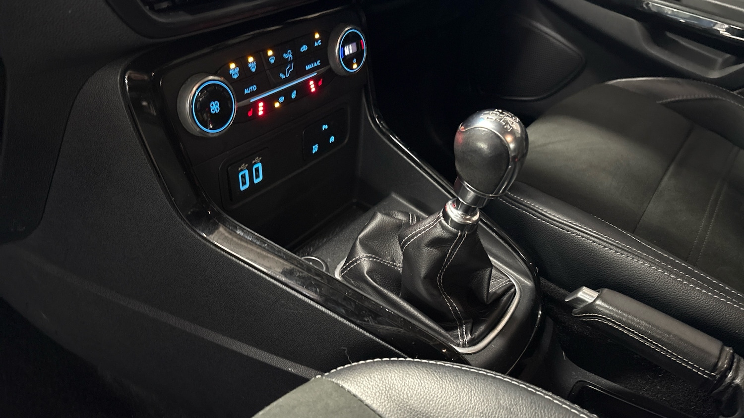 Used Ford Ecosport 2019 for sale - 76736365: Photo 13