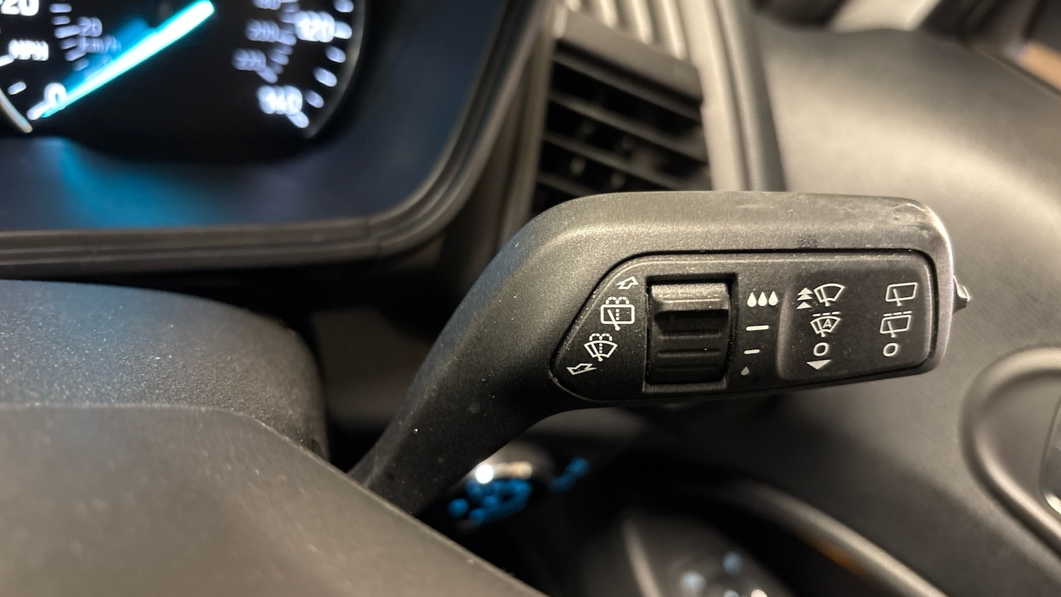 Used Ford Ecosport 2019 for sale - 76736365: Photo 31