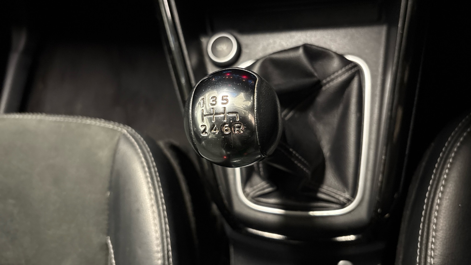 Used Ford Ecosport 2019 for sale - 76736365: Photo 44