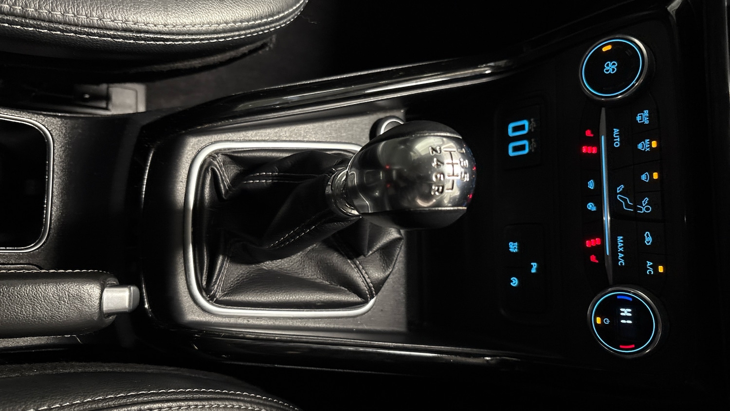 Used Ford Ecosport 2019 for sale - 76736365: Photo 45