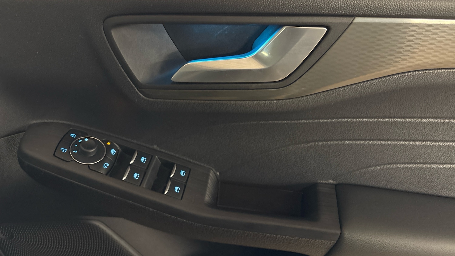 Used Ford Kuga 2025 for sale - 77085432: Photo 24