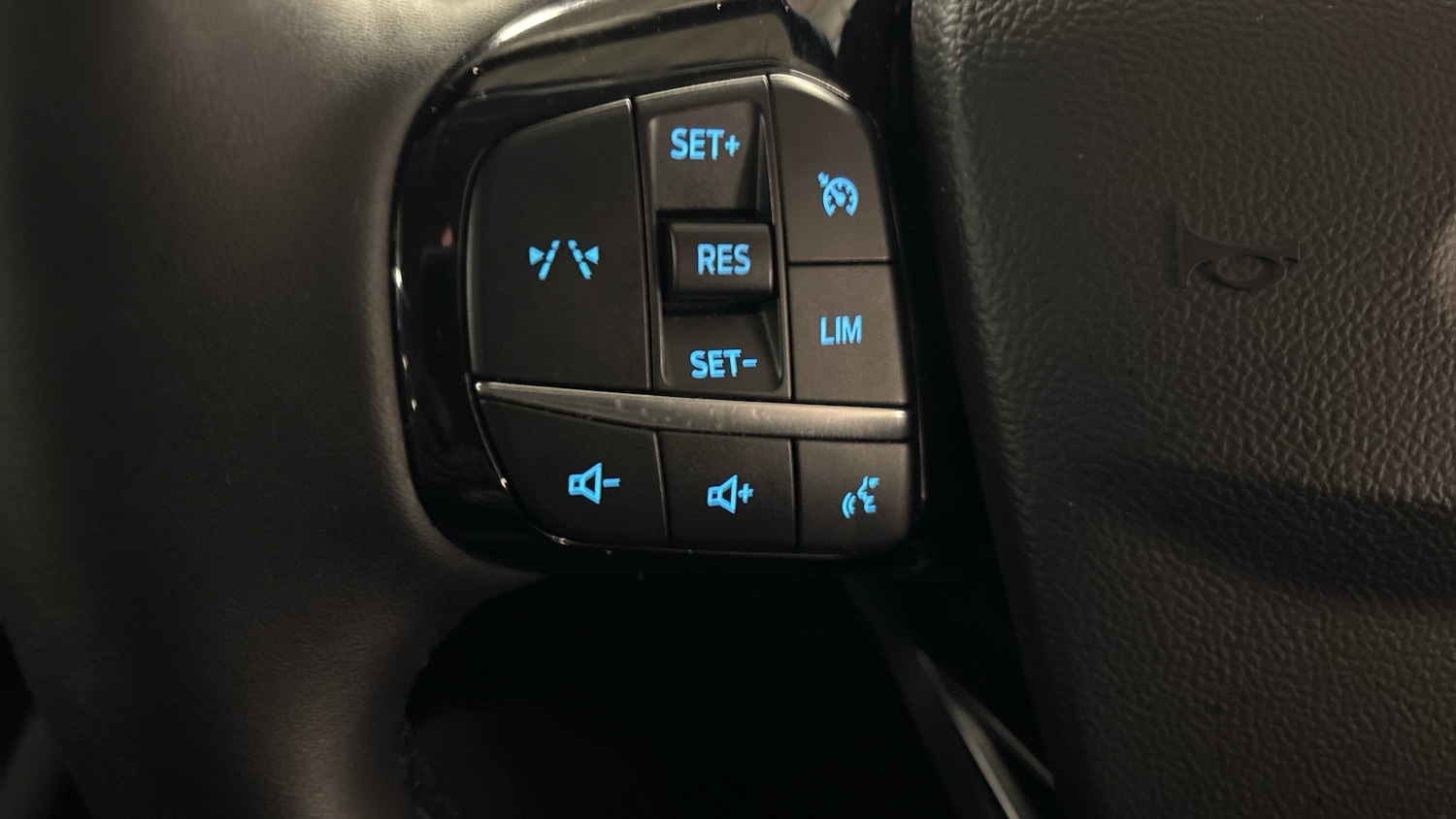 Used Ford Kuga 2025 for sale - 77085432: Photo 29