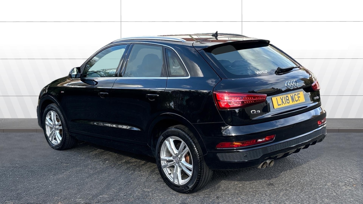 Used Audi Q3 2018 for sale - 76352419: Photo 2