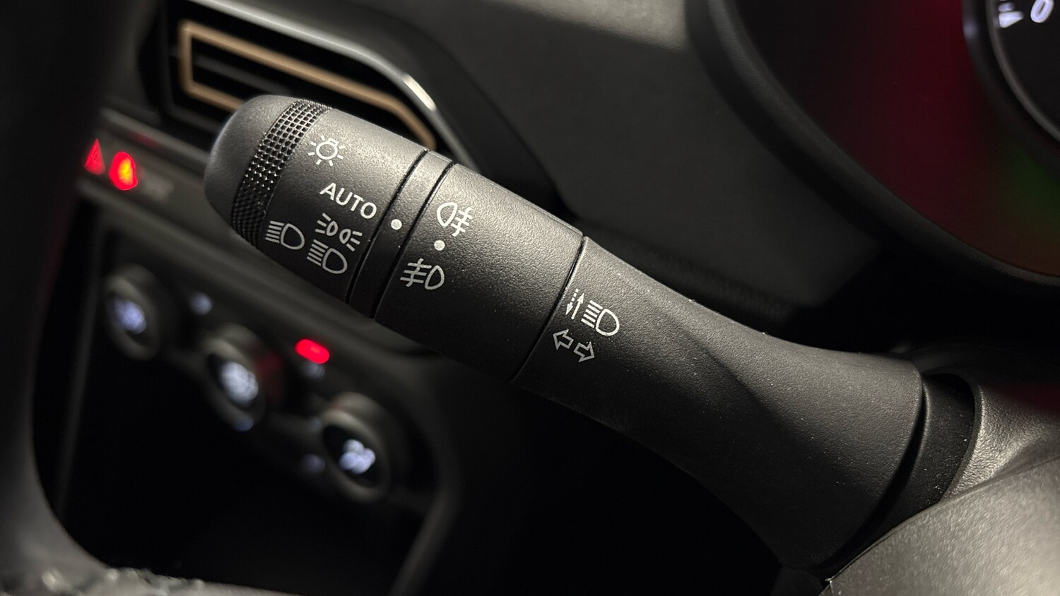 Used Dacia Sandero Stepway 2024 for sale - 76736366: Photo 32