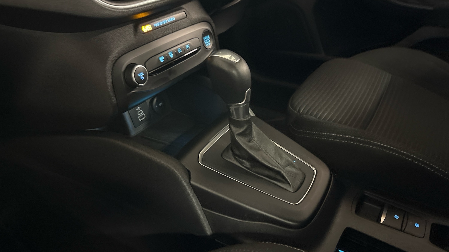 Used Ford Focus 2023 for sale - 76957322: Photo 13