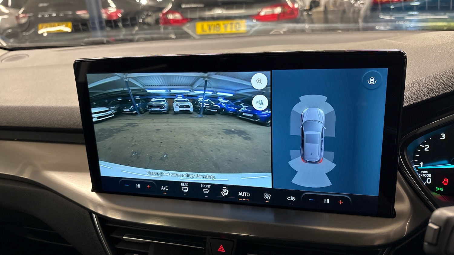 Used Ford Focus 2023 for sale - 76957322: Photo 21