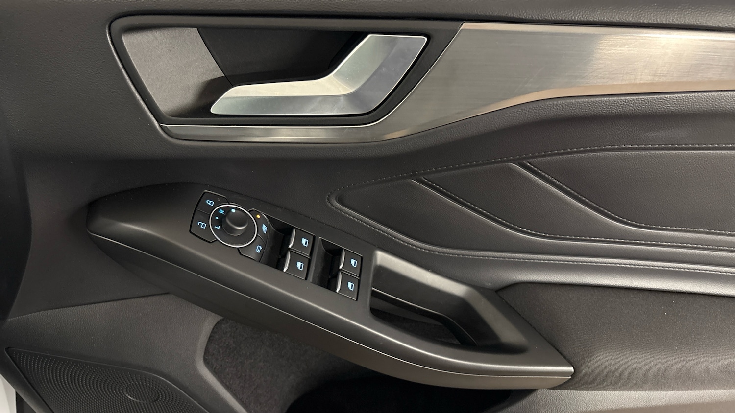 Used Ford Focus 2023 for sale - 76957322: Photo 24