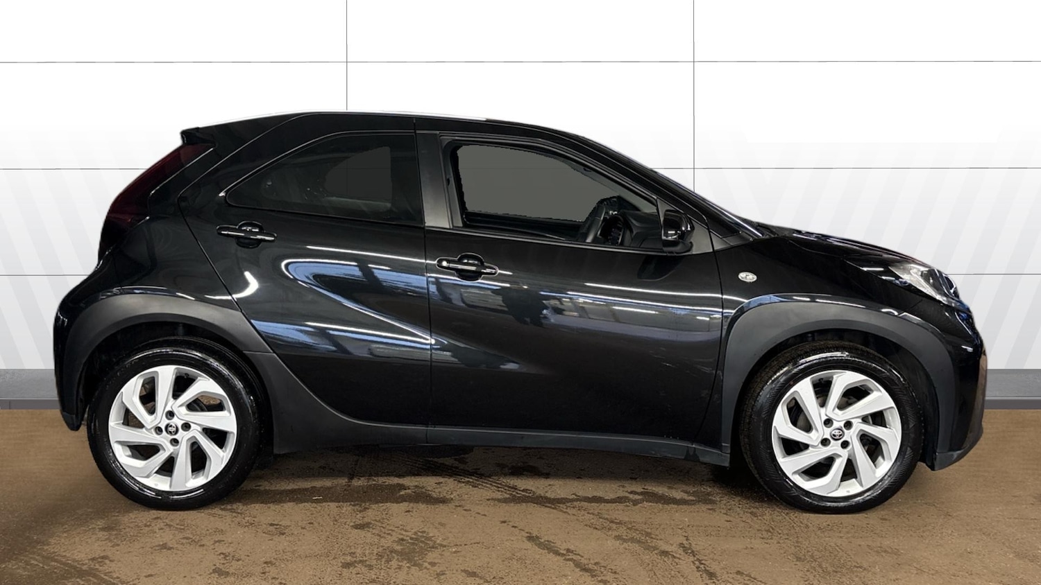 Used Toyota Aygo X 2023 for sale - 77446161: Photo 5