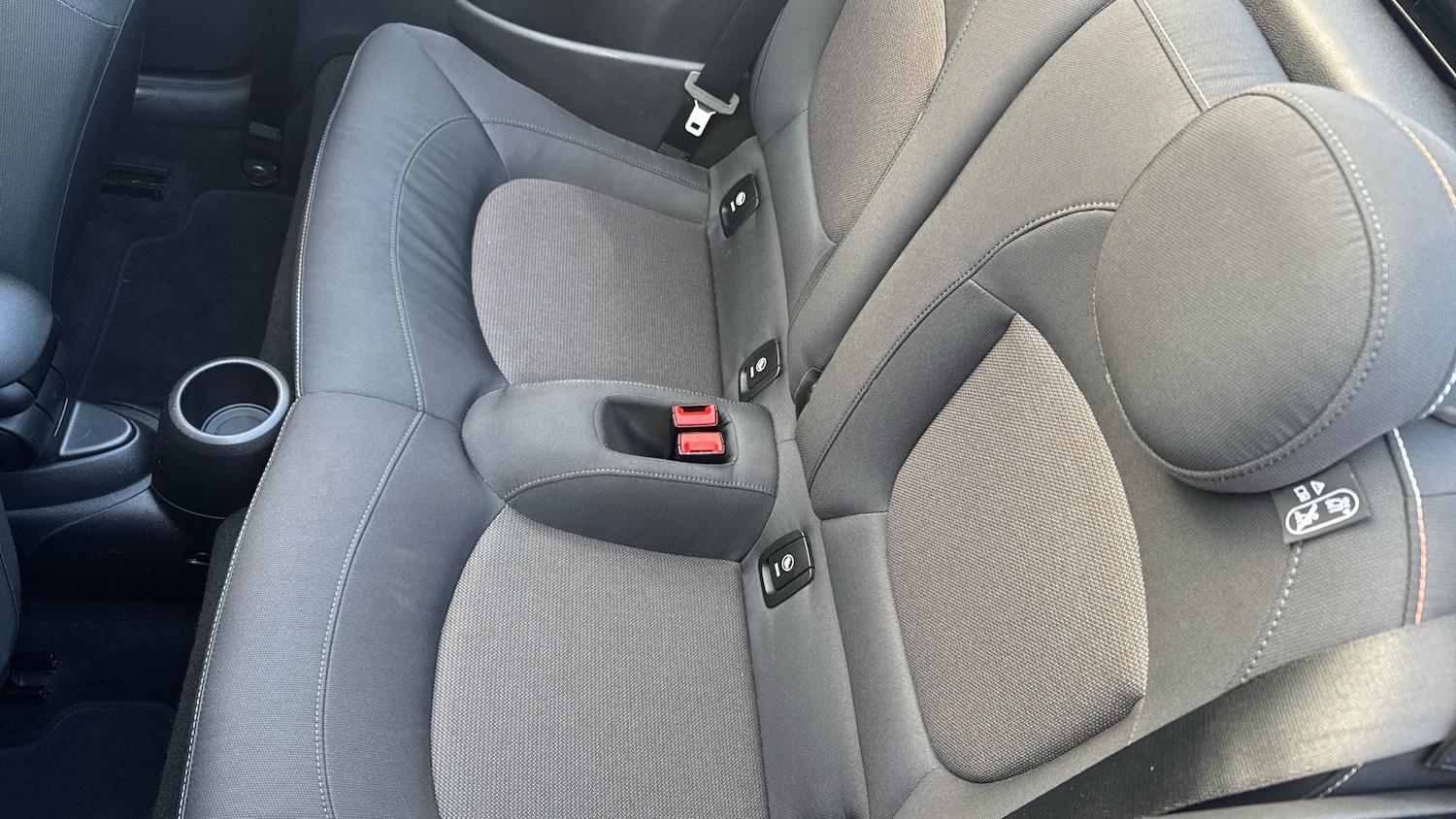 Used MINI Convertible 2019 for sale - 76784802: Photo 16