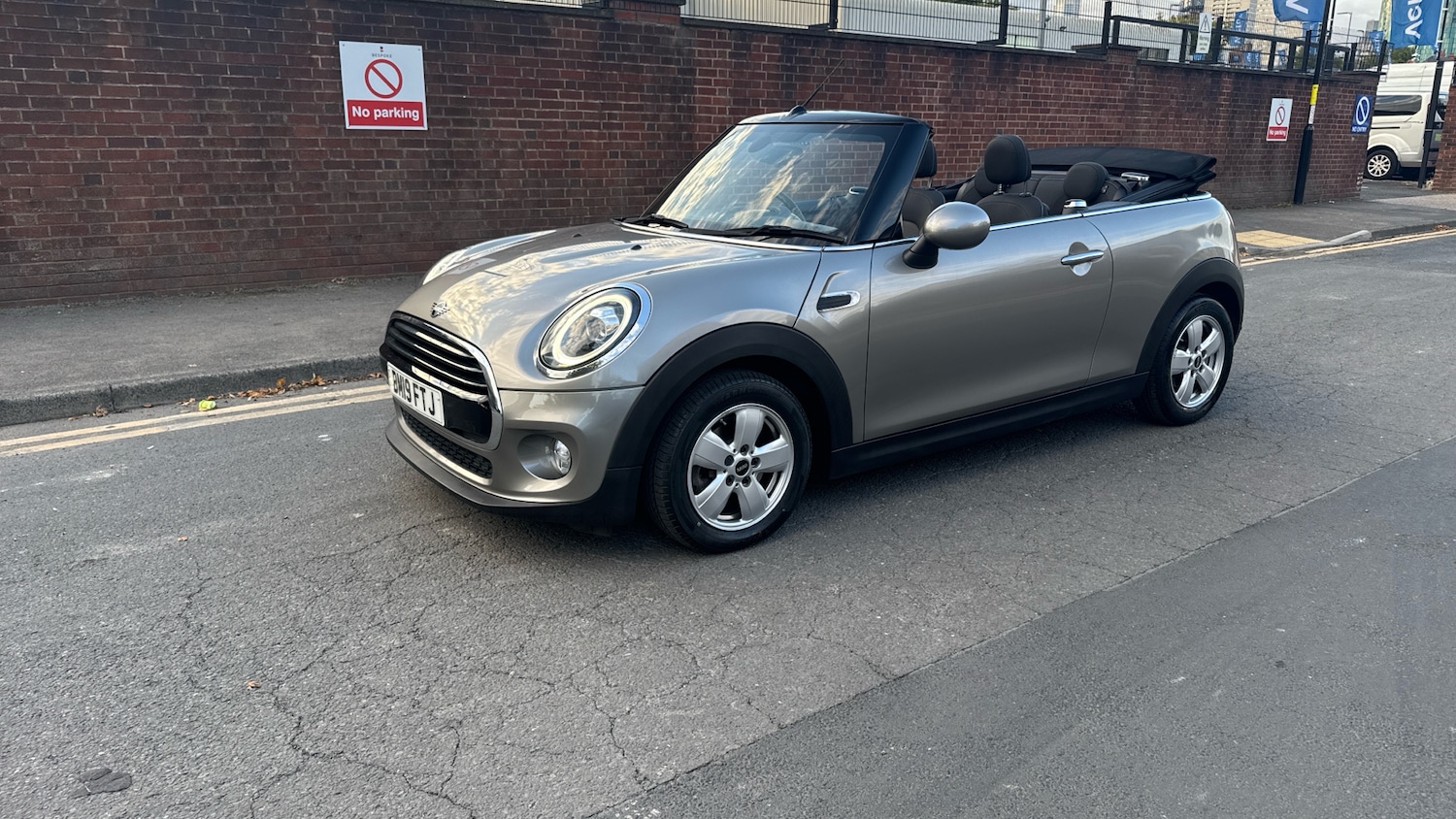 Used MINI Convertible 2019 for sale - 76784802: Photo 23