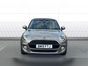 Used MINI Convertible 2019 for sale - 76784802: Photo