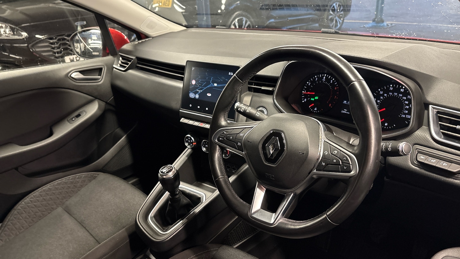 Used Renault Clio 2020 for sale - 77160621: Photo 11