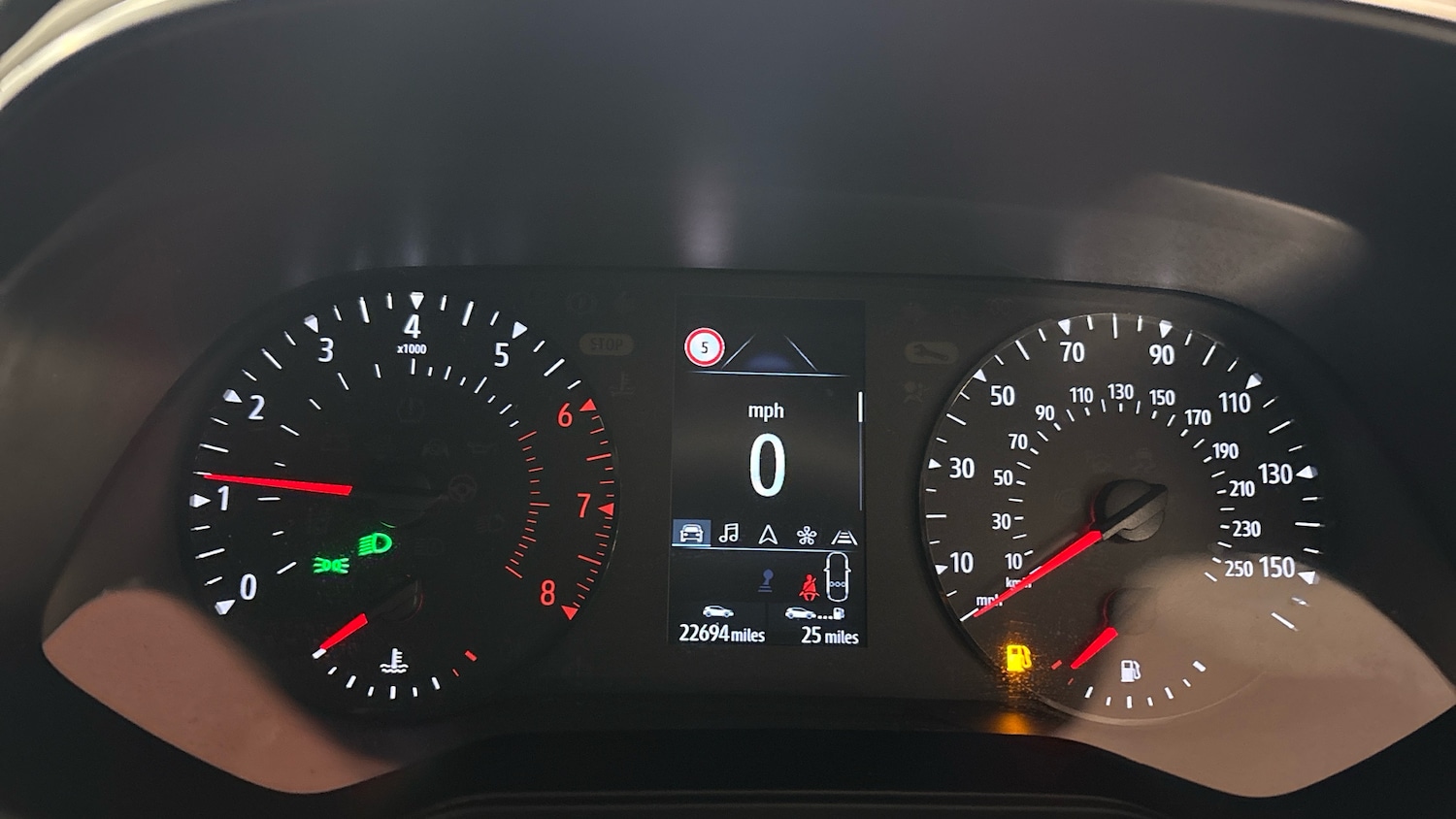 Used Renault Clio 2020 for sale - 77160621: Photo 18