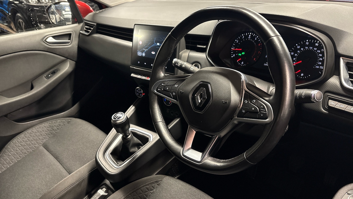 Used Renault Clio 2020 for sale - 77160621: Photo 25