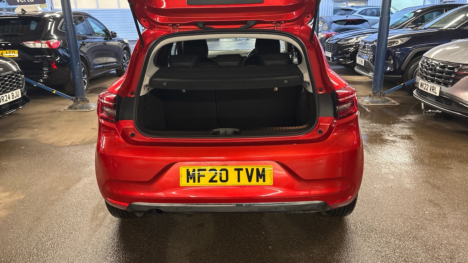 Used Renault Clio 2020 for sale - 77160621: Photo 4