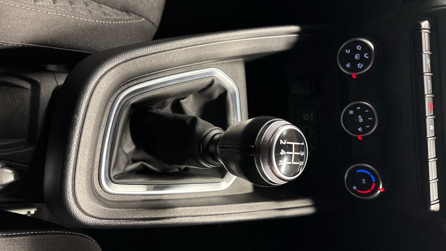 Used Renault Clio 2020 for sale - 77160621: Photo 46