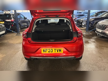 Used Renault Clio 2020 for sale - 77160621: Photo