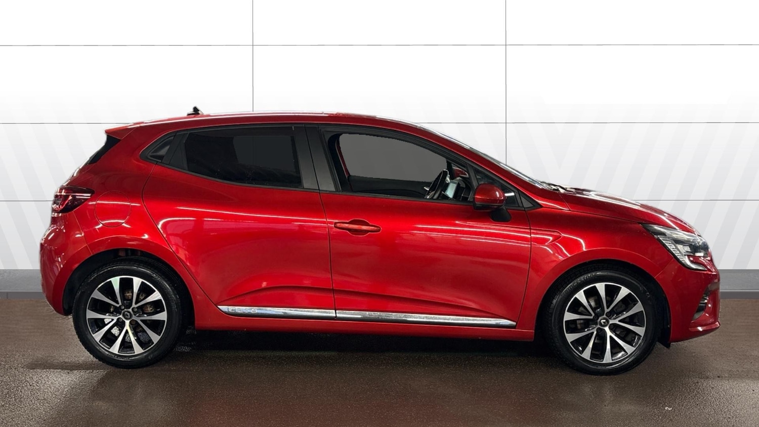 Used Renault Clio 2020 for sale - 77160621: Photo 5