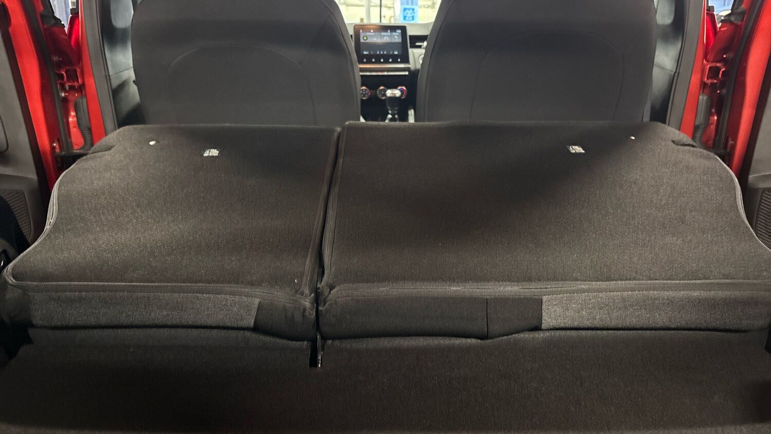 Used Renault Clio 2020 for sale - 77160621: Photo 80