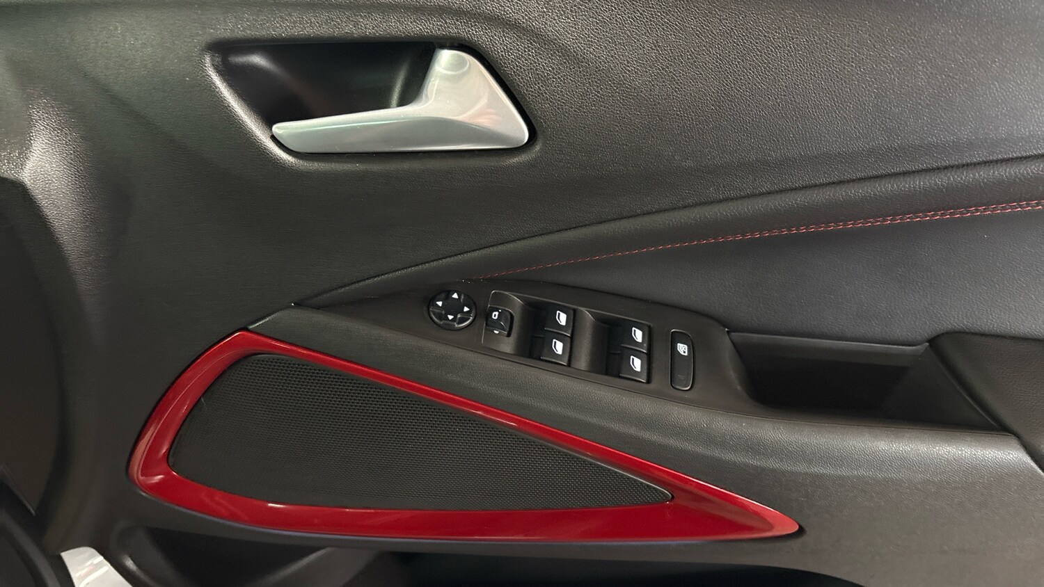 Used Vauxhall Crossland 2021 for sale - 76612535: Photo 23