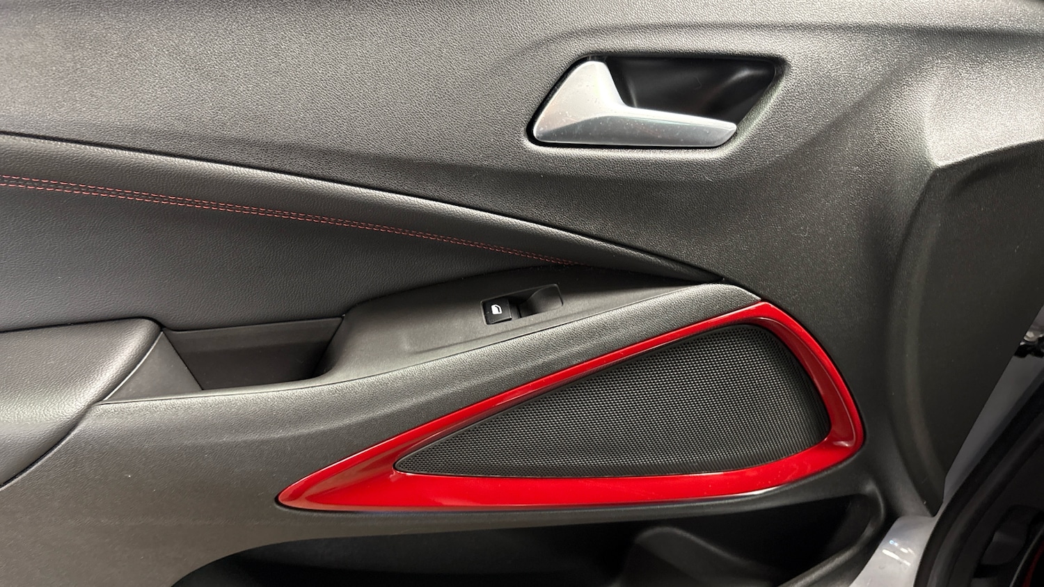 Used Vauxhall Crossland 2021 for sale - 76612535: Photo 74