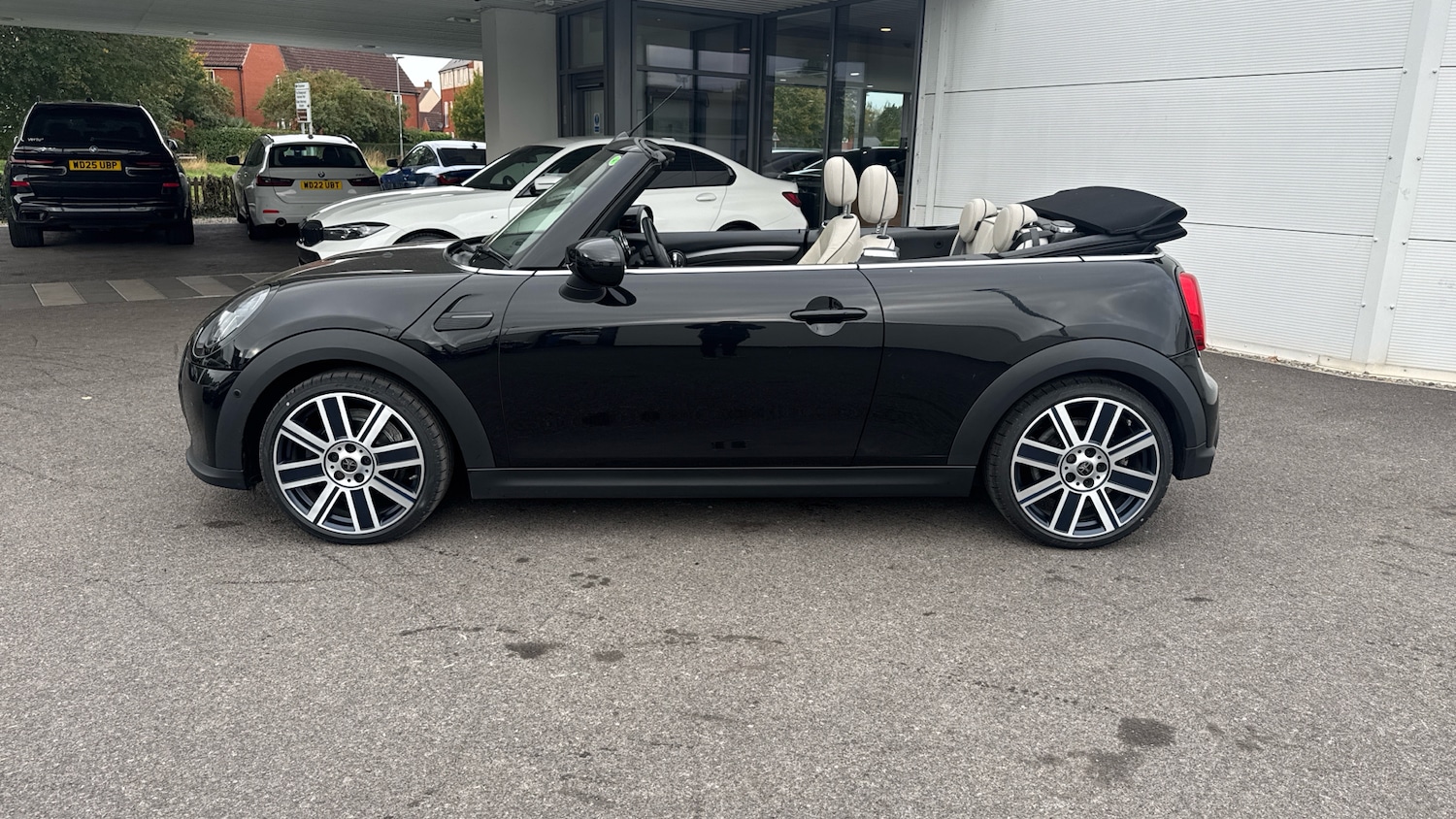 Used MINI Convertible 2021 for sale - 77325966: Photo 34