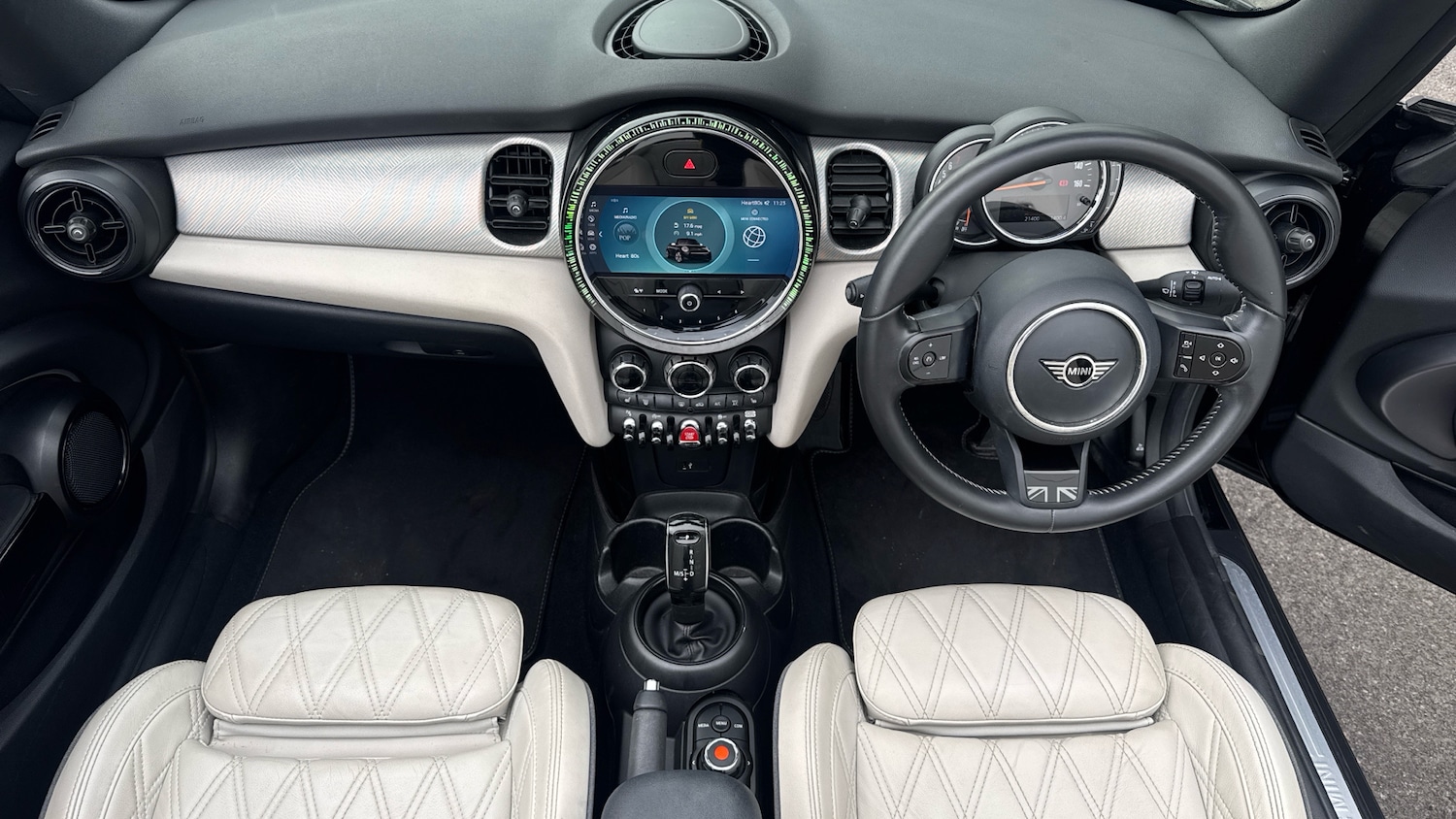 Used MINI Convertible 2021 for sale - 77325966: Photo 4