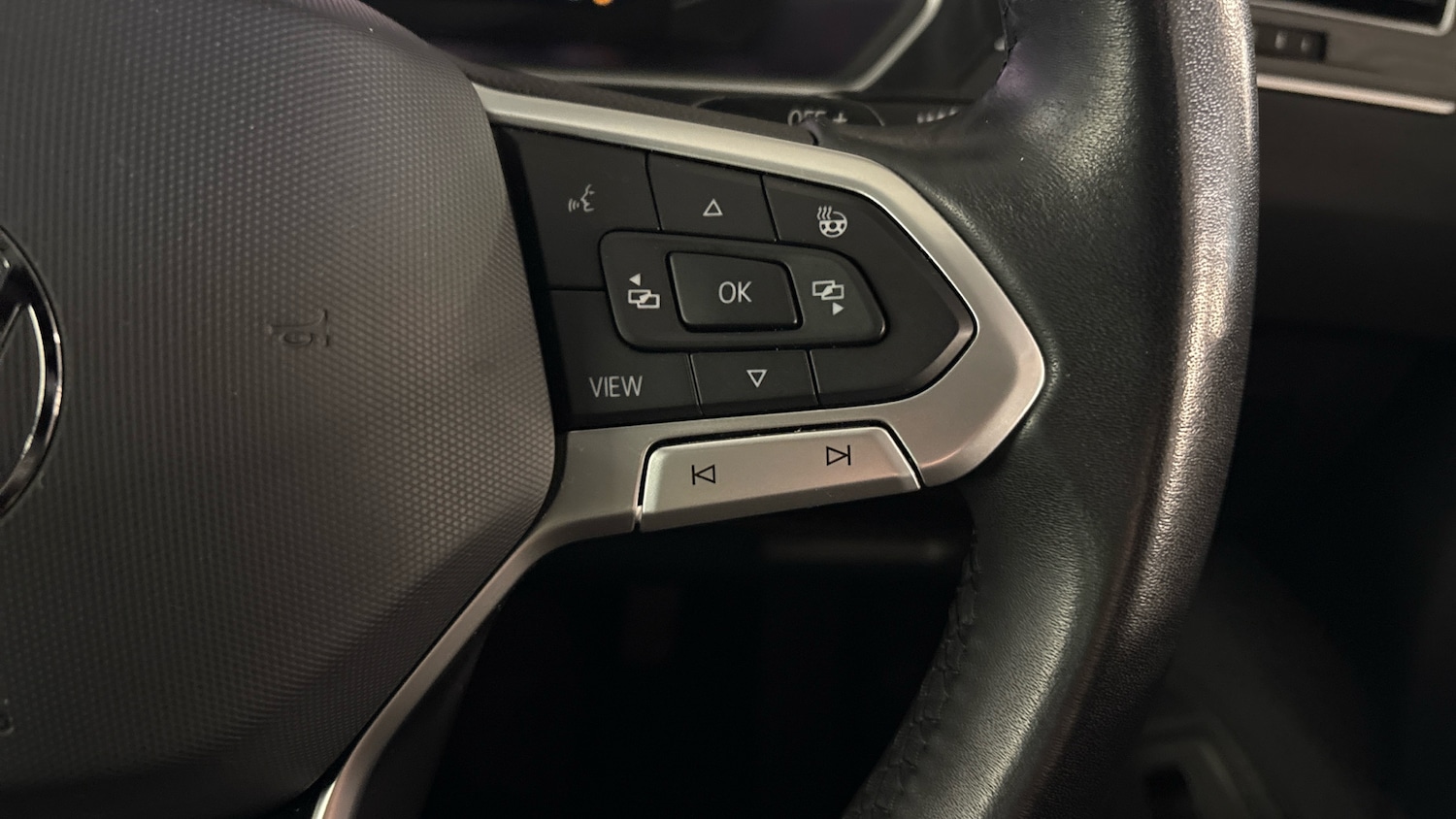 Used Volkswagen Tiguan 2021 for sale - 77776153: Photo 35