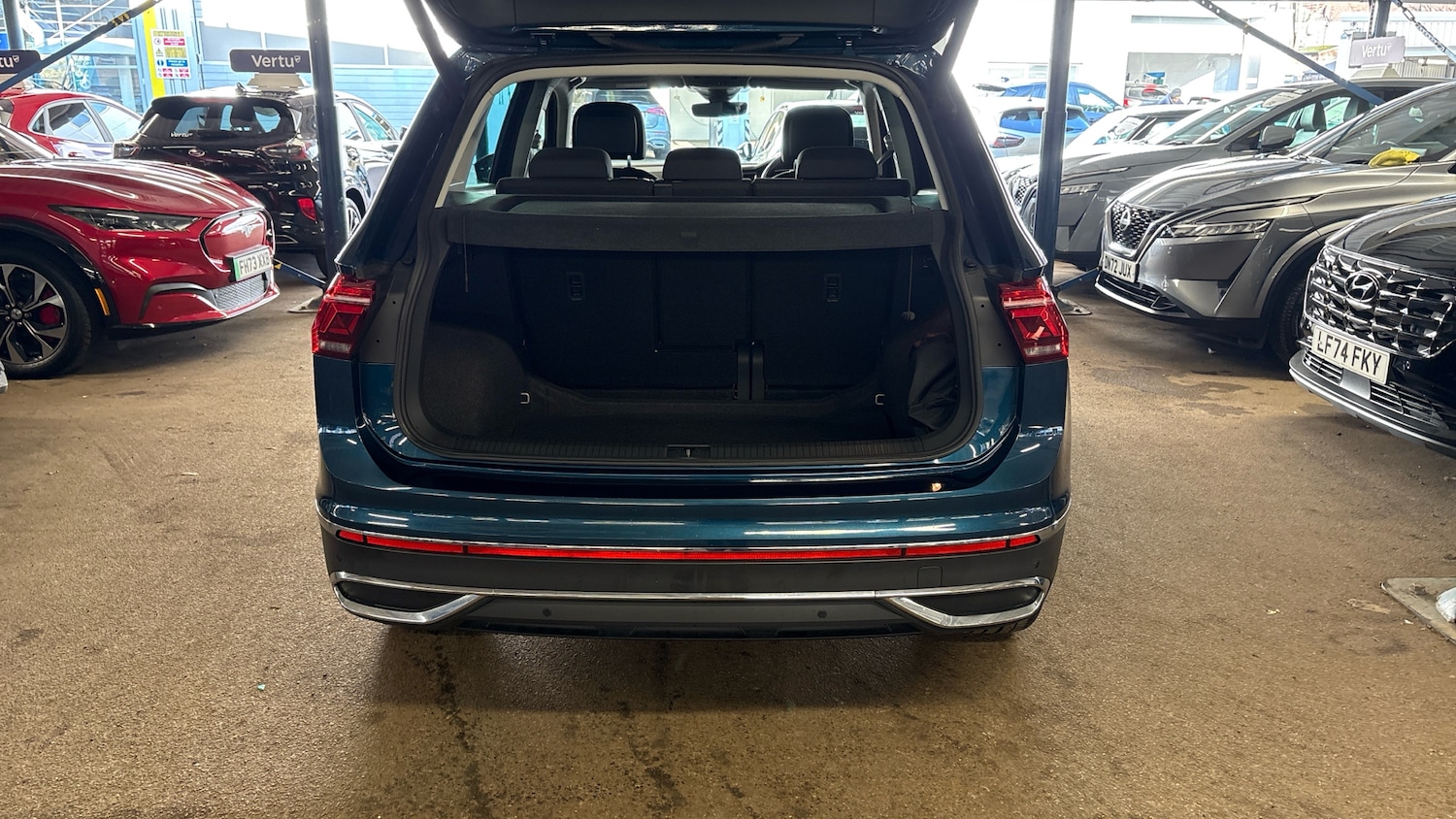 Used Volkswagen Tiguan 2021 for sale - 77776153: Photo 4