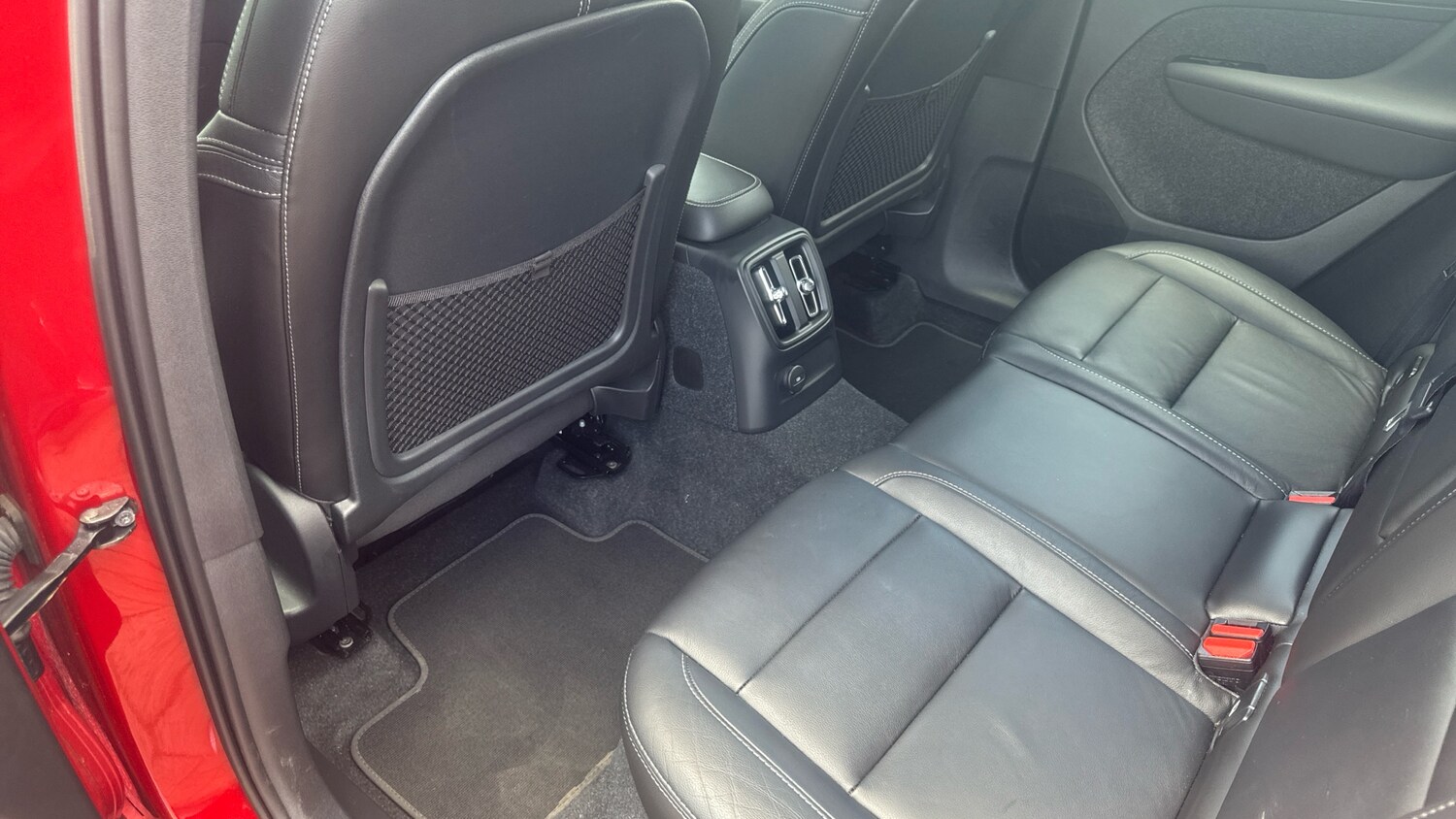 Used Volvo XC40 2022 for sale - 76436472: Photo 27